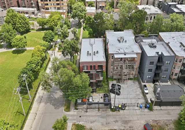 2nd image of 6500 S Minerva Ave, Chicago, IL 60637