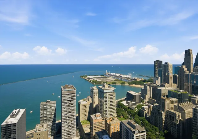 2nd image of 175 E Delaware Pl, Chicago, IL 60611
