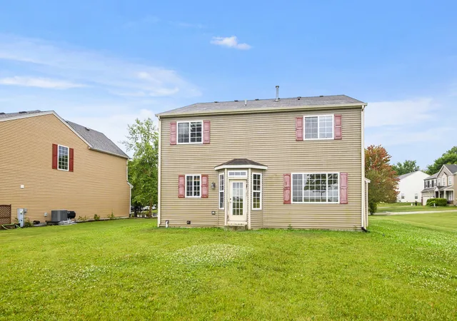 Photo 3 of Single family home for sale at 2505 Cyn View Ln, Joliet, IL 60432 | MLS# 12716719 | Listing updated on 2026-08-19