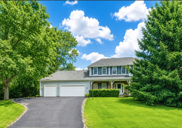 1st image of 2120 Kenton Ln, Libertyville, IL 60048 | MLS# 12716742
