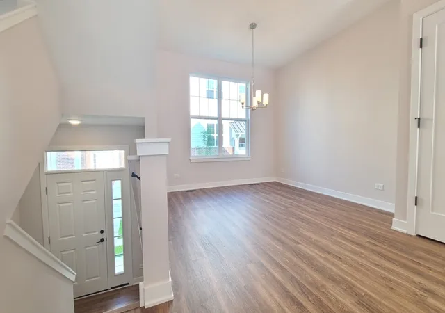 Photo 3 of Townhouse for sale at 182 Lilah Ct, Des Plaines, IL 60016 | MLS# 12716894 | Listing updated on 2026-08-17