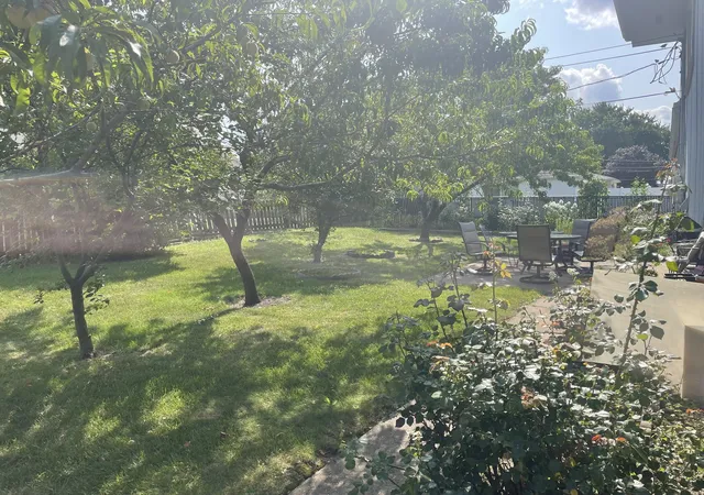 Photo 2 of Single family home for sale at 181 E Schubert Ave, Glendale Heights, IL 60139 | MLS# 12716954 | Listing updated on 2026-09-06