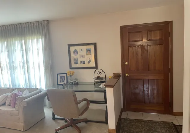 Photo 3 of Single family home for sale at 181 E Schubert Ave, Glendale Heights, IL 60139 | MLS# 12716954 | Listing updated on 2026-09-06