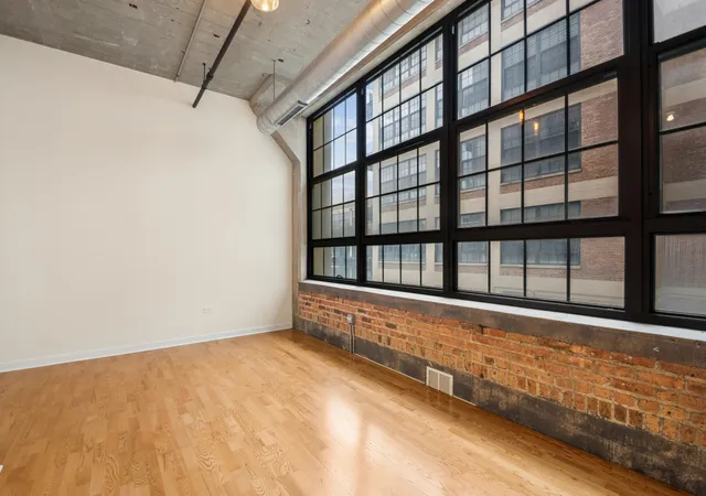 3rd image of 3963 W Belmont Ave, Chicago, IL 60618