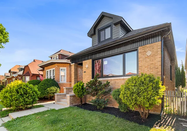 2nd image of 4256 N Monitor Ave, Chicago, IL 60634 | MLS# 12717208