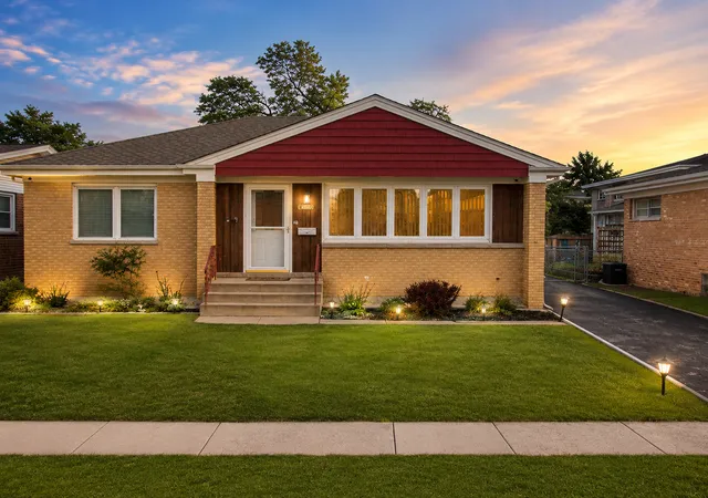 2nd image of 4603 Kolze Ave, Schiller Park, IL 60176 | MLS# 12717315
