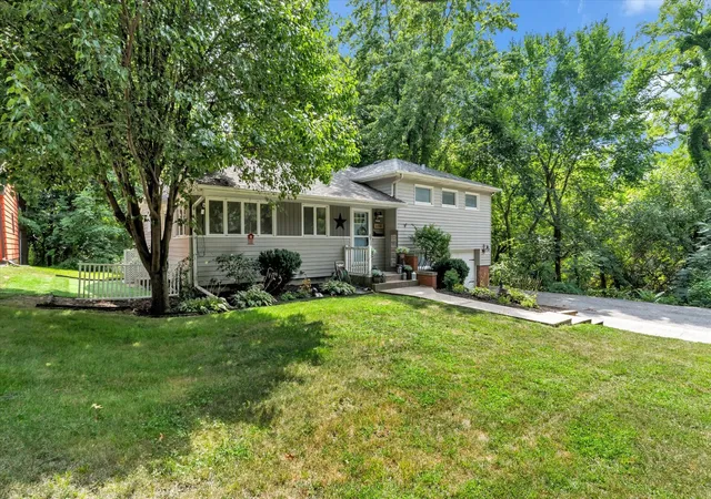 2nd image of 2720 31st Ave, Rock Island, IL 61201 | MLS# 12717408