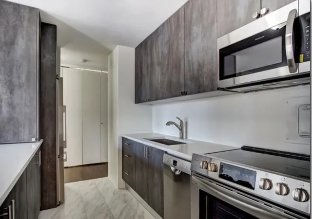 Listing Photo 5 - Condo for sale in building located at 1400 N State Pkwy, Chicago, IL 60610 - Unit #10B