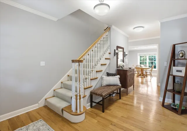 2nd image of 2309 Larkdale Dr, Glenview, IL 60025 | MLS# 12717738
