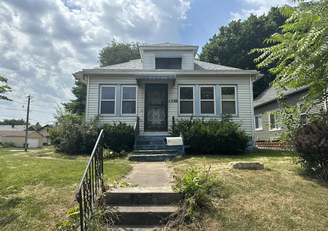 1st image of 1526 6th St, Rock Island, IL 61201 | MLS# 12717798