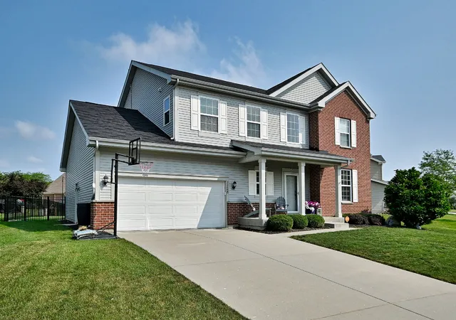 2nd image of 1128 Kingsmill Dr, Algonquin, IL 60102 | MLS# 12717814