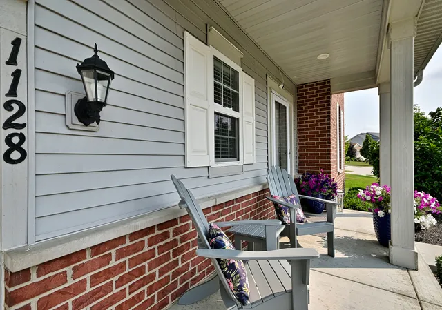 3rd image of 1128 Kingsmill Dr, Algonquin, IL 60102 | MLS# 12717814