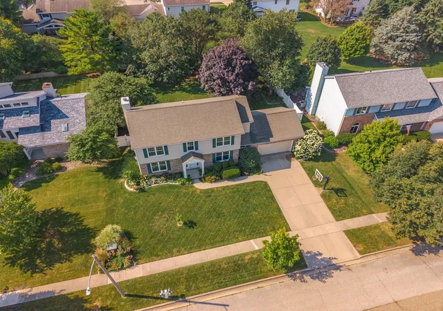 4th image of 3205 Dorset Ct, Bloomington, IL 61704 | MLS# 12717923