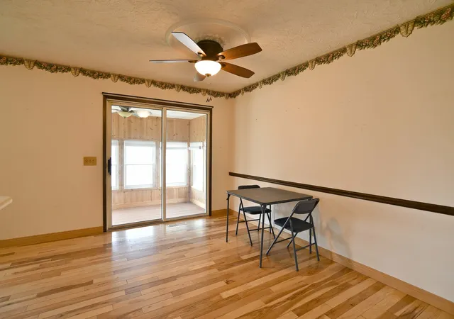 Photo 4 of Sale Pending at 457 Avon Ct, Colona, IL 61241 | MLS# 12717953 | Listing updated on 2026-09-07