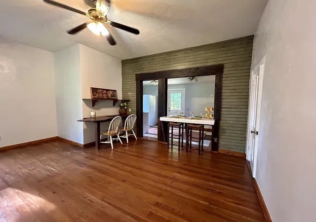 Photo 3 of Sale Pending at 2322 Broken Handle Ln, Carbondale, IL 62902 | MLS# 12717977 | Listing updated on 2026-09-24