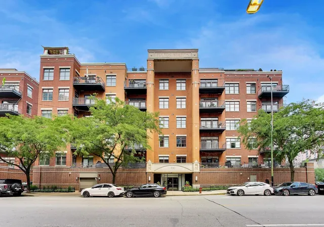 1st image of 550 W Fulton St #202, Chicago, IL 60661 | MLS# 12718112