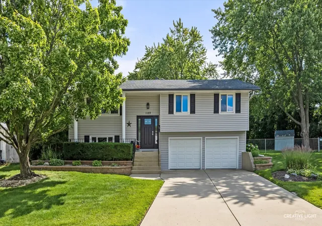 1st image of 1129 Patricia Ct, Schaumburg, IL 60193 | MLS# 12718159