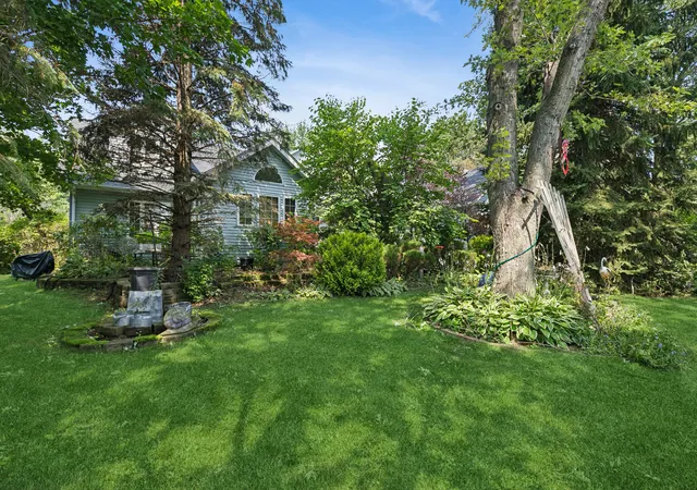 Photo 1 of Single family home for sale at 38690 N Blvd View Ave, Wadsworth, IL 60083 | MLS# 12718247 | Listing updated on 2026-08-21