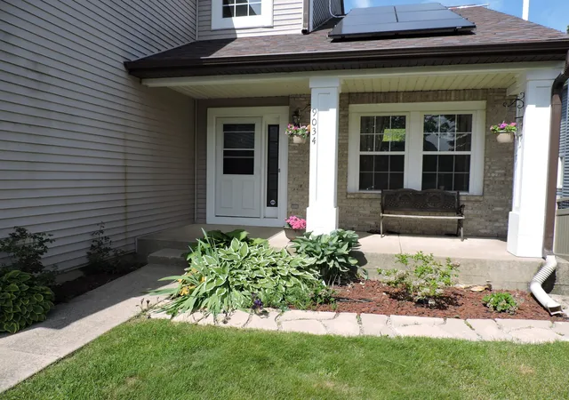 Photo 2 of Single family home for sale at 9034 Hillcrest Ln, Woodridge, IL 60517 | MLS# 12718286 | Listing updated on 2026-09-04