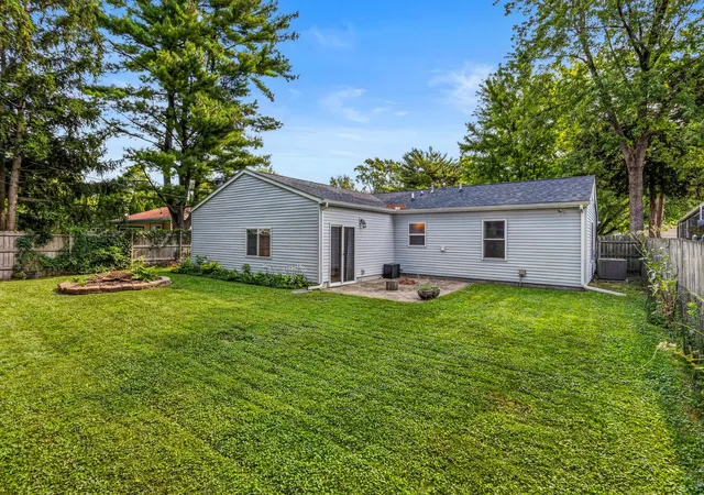 Photo 3 of Single family home for sale at 1301 Westfield Dr, Champaign, IL 61821 | MLS# 12718312 | Listing updated on 2026-09-21