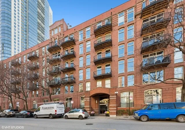 Photo 1 of Sale Pending at 550 N Kingsbury St #520, Chicago, IL 60654 | MLS# 12718377 | Listing updated on 2026-09-03