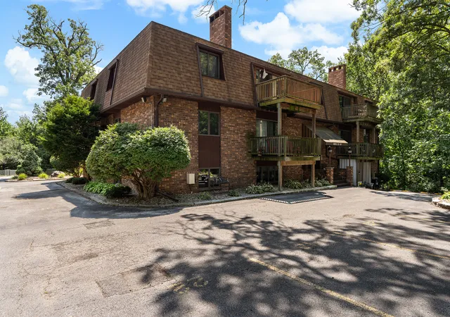 2nd image of 3626 38th St #16, Rock Island, IL 61201 | MLS# 12718542