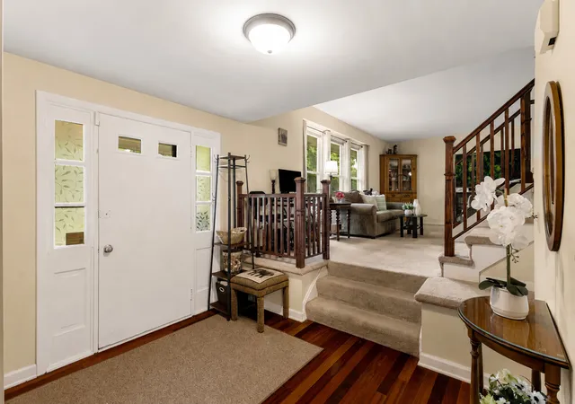 Photo 3 of Sale Pending at 716 Dorchester Dr, Bolingbrook, IL 60440 | MLS# 12718583 | Listing updated on 2026-10-07