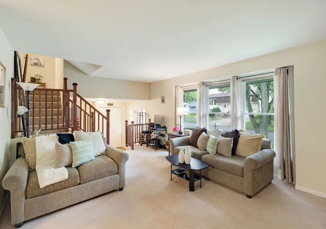 Photo 3 of Sale Pending at 716 Dorchester Dr, Bolingbrook, IL 60440 | MLS# 12718583 | Listing updated on 2026-10-08