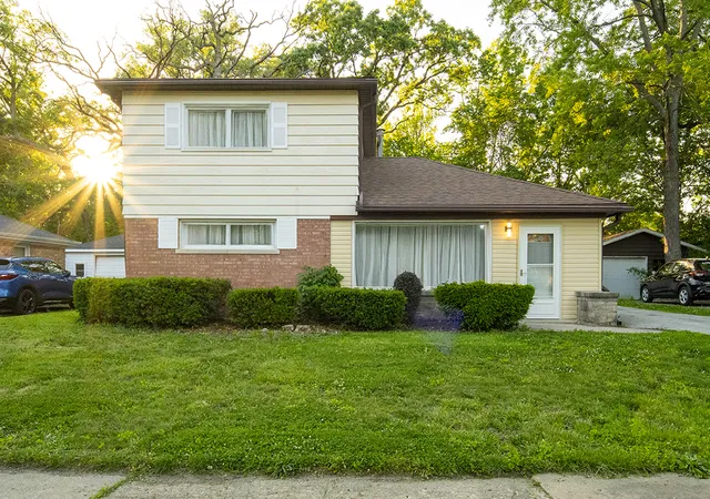 2nd image of 328 Oswego St, Park Forest, IL 60466 | MLS# 12718597