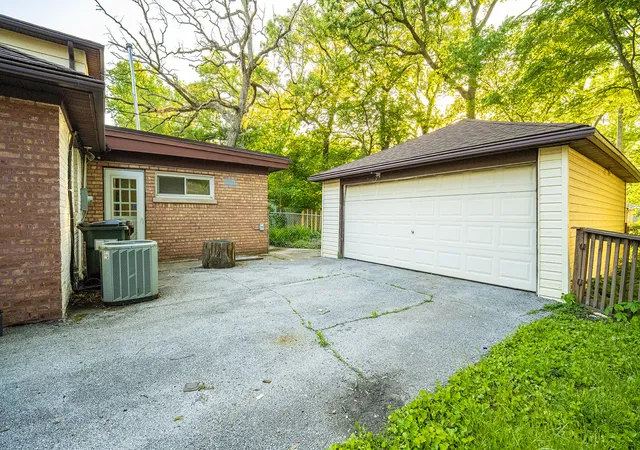 23rd image of 328 Oswego St, Park Forest, IL 60466 | MLS# 12718597