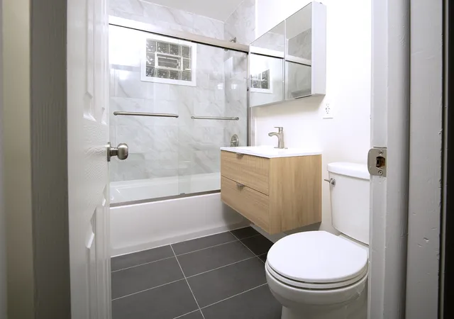 Photo 4 of Single family home for sale at 328 Oswego St, Park Forest, IL 60466 | MLS# 12718597 | Listing updated on 2026-10-07