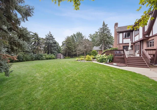 Photo 3 of Single family home for sale at 6001 Sedgley Ct, Burr Ridge, IL 60527 | MLS# 12718622 | Listing updated on 2026-09-07