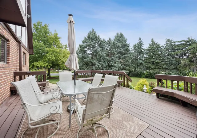 Photo 3 of Single family home for sale at 6001 Sedgley Ct, Burr Ridge, IL 60527 | MLS# 12718622 | Listing updated on 2026-09-07