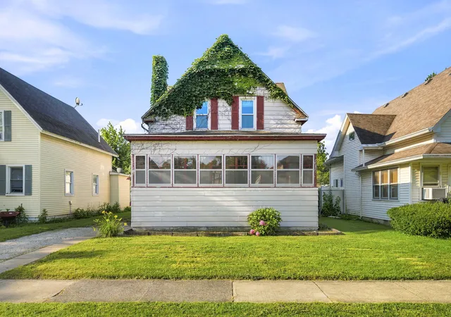 Photo 2 of Single family home for sale at 111 W Delaware St, Dwight, IL 60420 | MLS# 12718691 | Listing updated on 2026-08-27