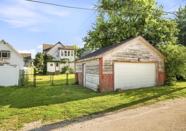 Photo 35 of Single family home for sale at 111 W Delaware St, Dwight, IL 60420 | MLS# 12718691 | Listing updated on 2026-08-27