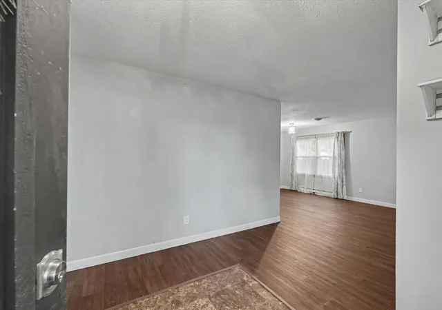 5th image of 110 N Joy Dr, Ogden, IL 61859 | MLS# 12718754