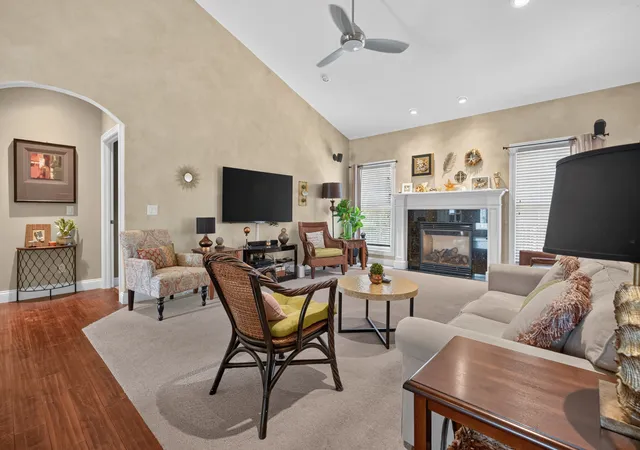 4th image of 3101 Carrington Ln, Bloomington, IL 61705 | MLS# 12718759