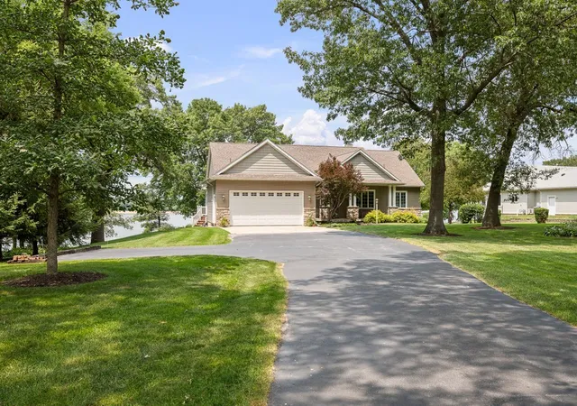 3rd image of 1015 3Rd Ave, Cordova, IL 61242 | MLS# 12718835