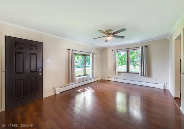 image of 380 Charlotte Ave, Crystal Lake, IL 60014 | MLS# 12719006