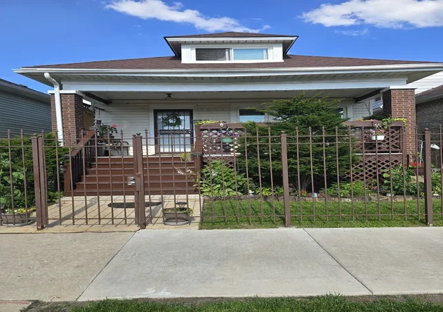 Photo 1 of Single family home for sale at 6515 S Mozart St, Chicago, IL 60629 | MLS# 12719023 | Listing updated on 2026-08-27
