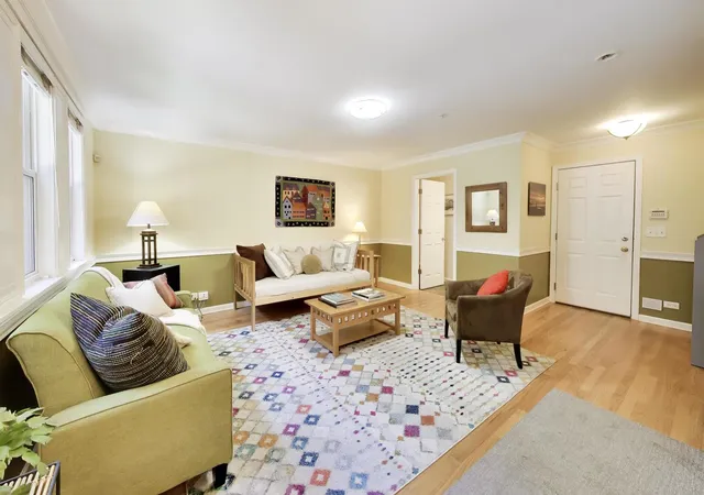 2nd image of 529 Chicago Ave #F, Evanston, IL 60202 | MLS# 12719268
