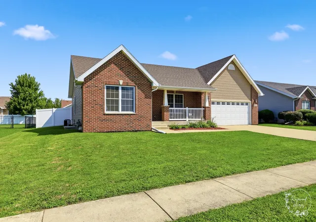 2nd image of 645 School Dr, Bourbonnais, IL 60914 | MLS# 12719287