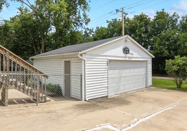 2nd image of 1616 Indiana St, Bloomington, IL 61701 | MLS# 12719371