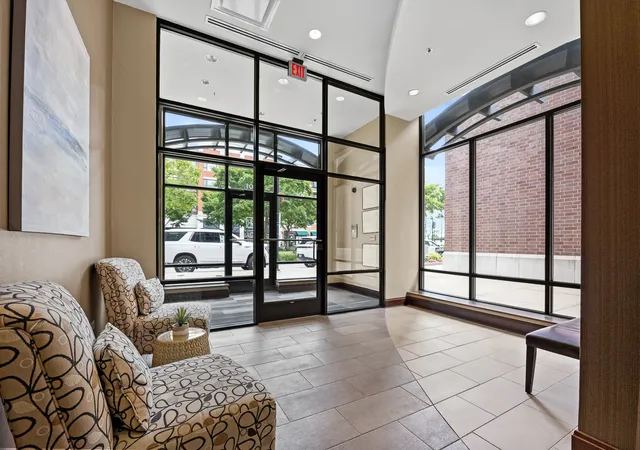 Listing Photo 4 - Condo for sale in building located at 801 Vlg Ctr Dr, Burr Ridge, IL 60527 - Unit #302