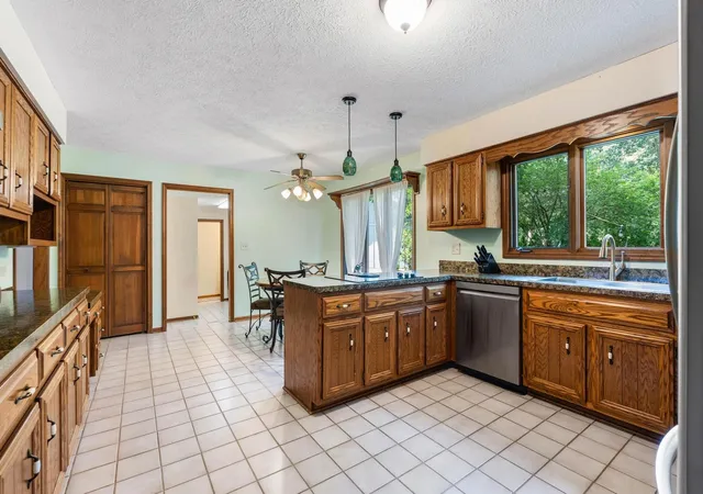 2nd image of 22214 S Gawain Dr, Joliet, IL 60404 | MLS# 12719578