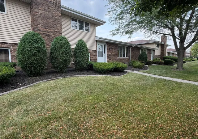 3rd image of 7313 W 154Th St #44, Orland Park, IL 60462 | MLS# 12719586