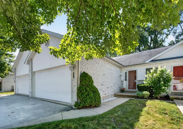 Photo 37 of Townhouse for sale at 175 Harbor Landing, Braidwood, IL 60408 | MLS# 12719784 | Listing updated on 2026-08-31