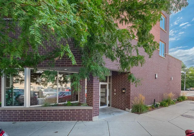 2nd image of 2272 S Archer Ave #8E, Chicago, IL 60616 | MLS# 12719829
