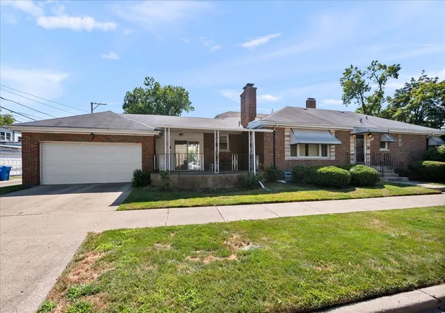 1st image of 6939 N Francisco Ave, Chicago, IL 60645 | MLS# 12719842