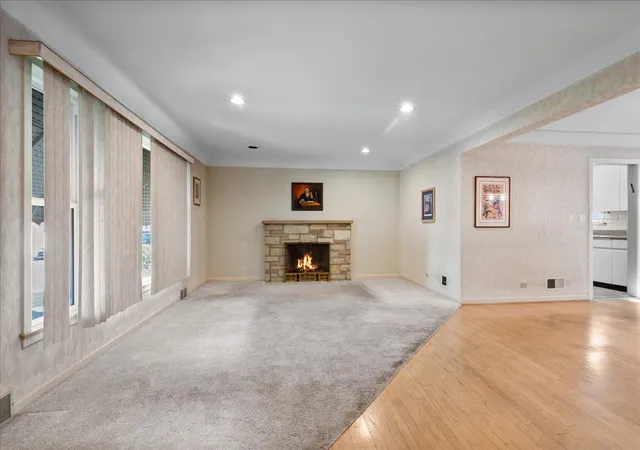 2nd image of 6939 N Francisco Ave, Chicago, IL 60645 | MLS# 12719842